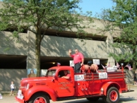 RicJonesParade2005
